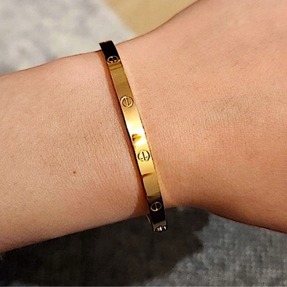 Gold Bangle Bracelet without Stones Thin Version Stainless Steel 18K Gold Plated - Picture 4 of 6